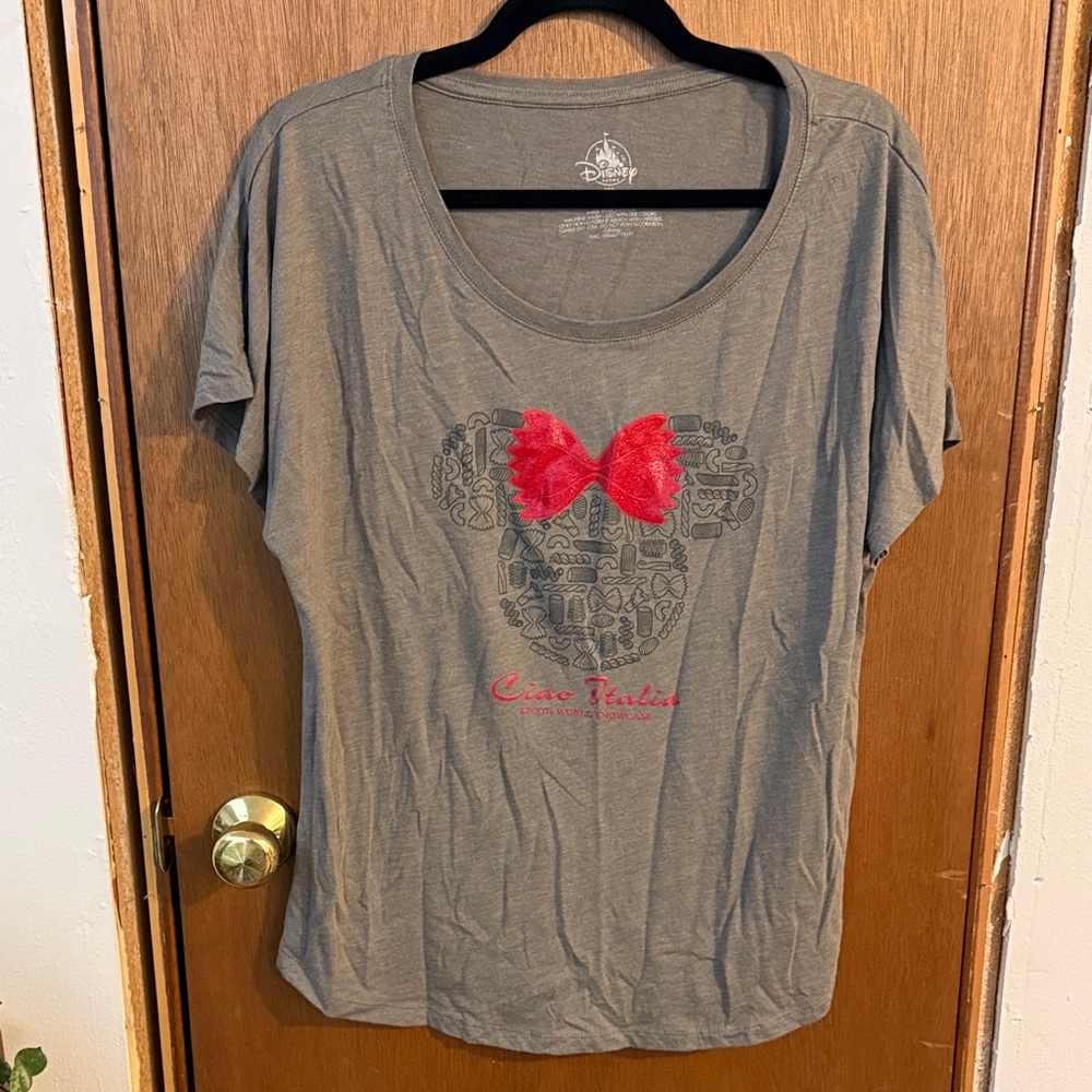 Disney XL Women's Gray Tee with Red Minnie Mouse Bow Italy Noodles